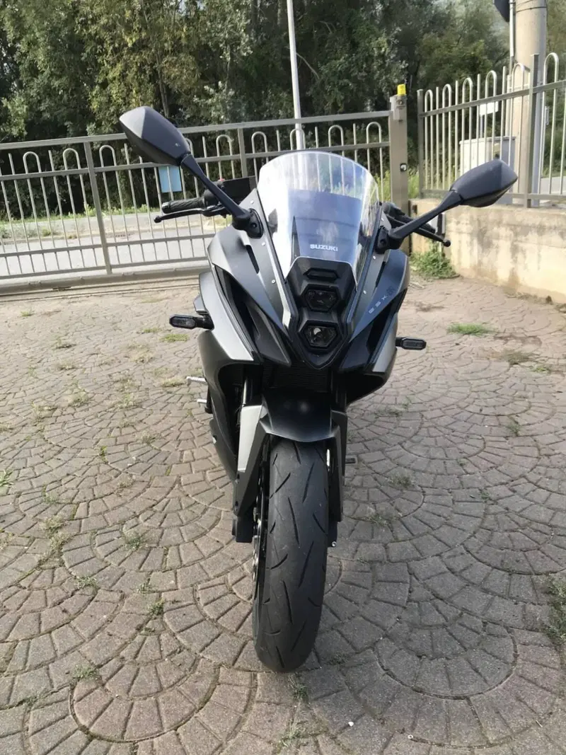 Suzuki GSX-8R (2024 - 26)