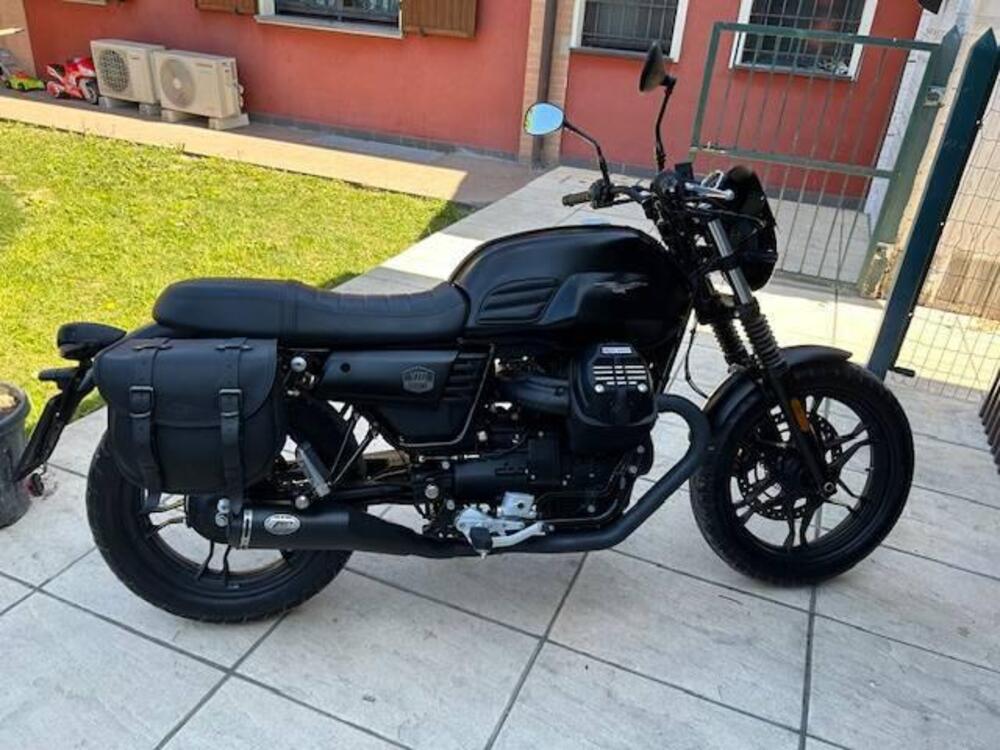 Moto Guzzi V7 III Stone S (2020) (2)