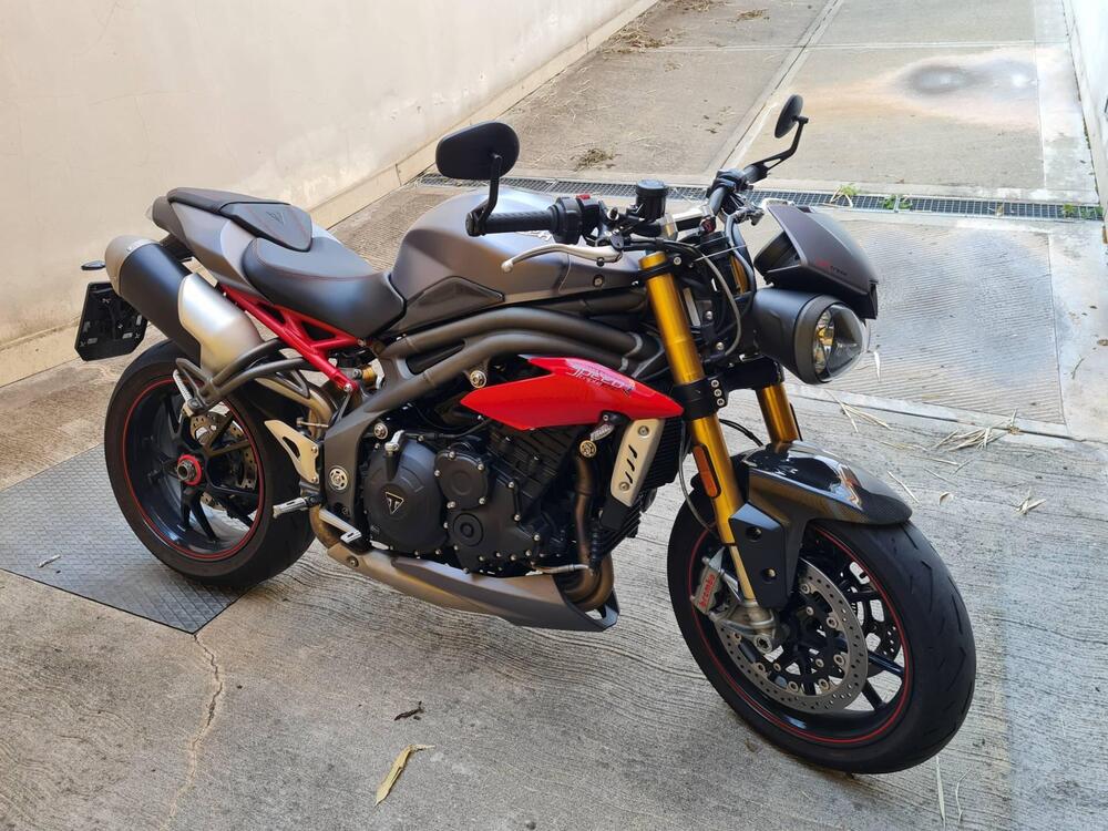 Triumph Speed Triple 1050 R ABS (2016 - 17) (4)