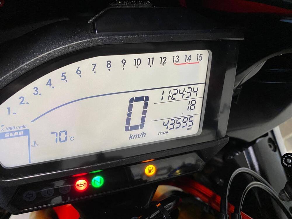 Honda CBR 1000 RR Fireblade (2012 - 16) (5)