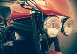 Triumph Speed Triple 1050 (2005 - 11) usata
