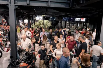 Firenze, Quartiere Moto cresce ancora: arriva lo store ufficiale Motoabbigliamento
