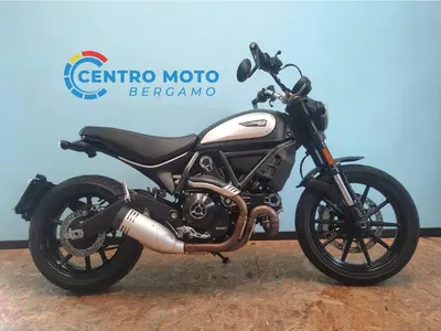 Ducati Scrambler 800 Icon Dark (2020) usata
