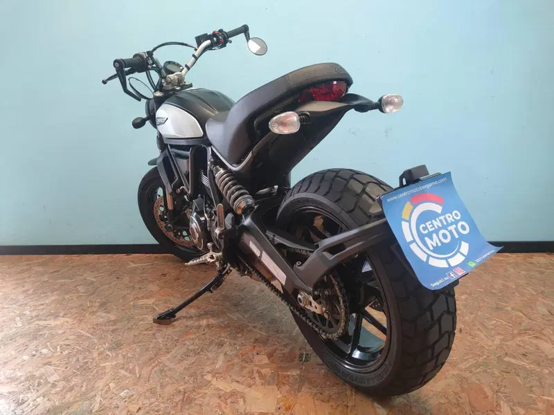 Ducati Scrambler 800 Icon Dark (2020) (5)