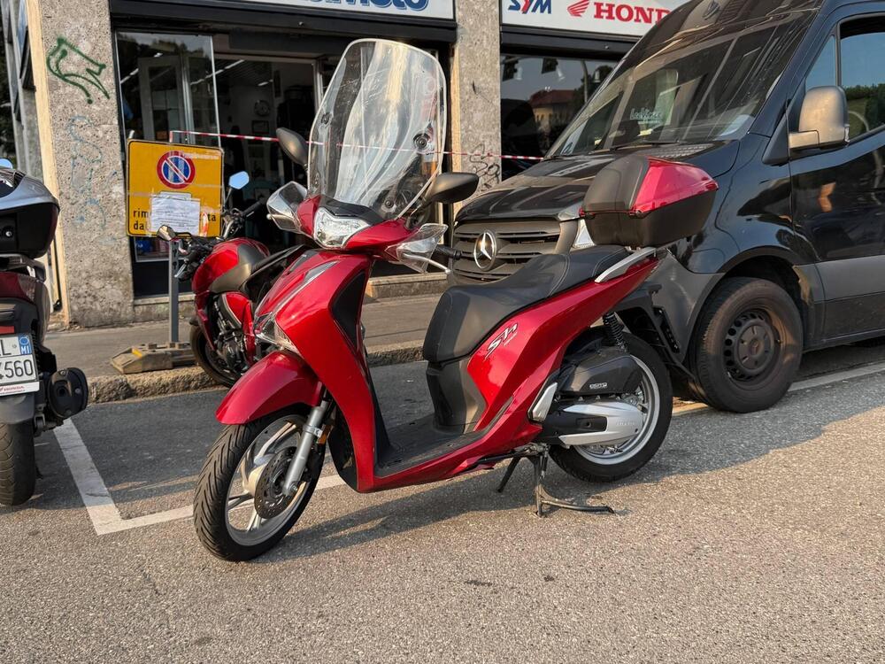 Honda SH 150 i (2017 - 19) (2)
