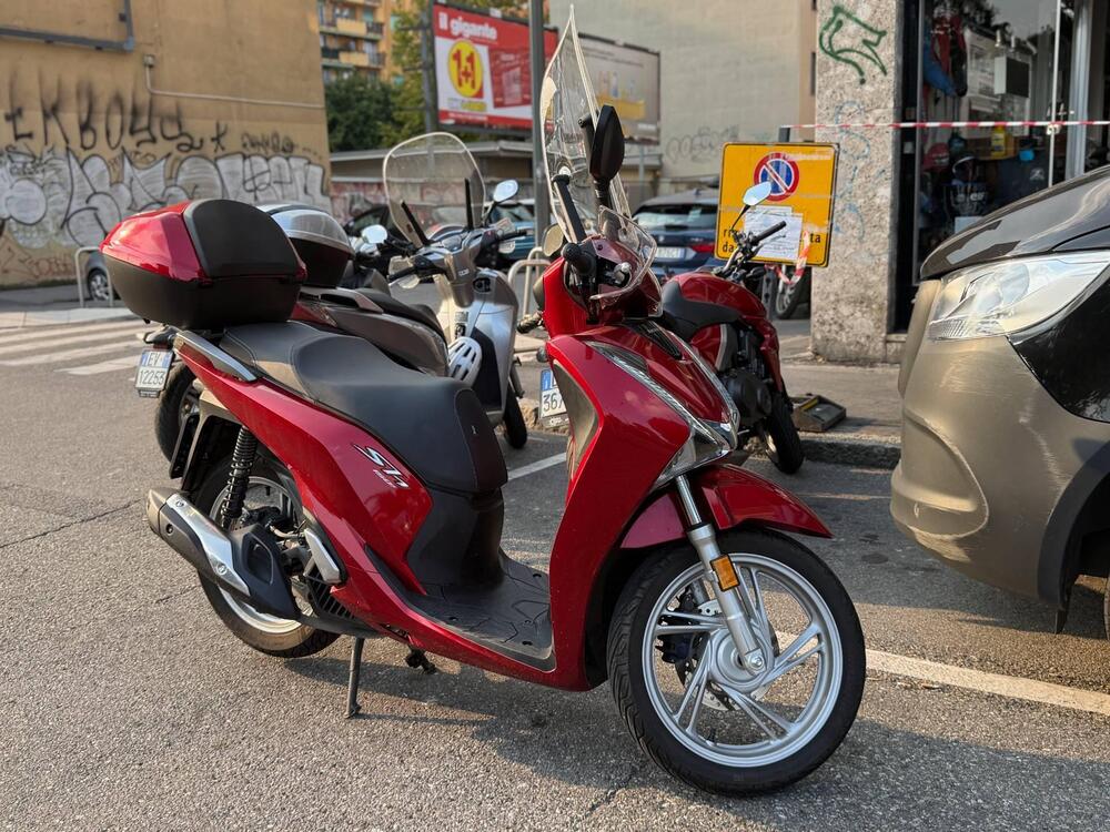 Honda SH 150 i (2017 - 19) (4)