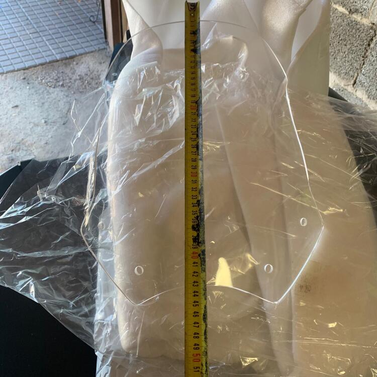 Vendo cupolino nuovo per BMW R1200R Amazon (3)