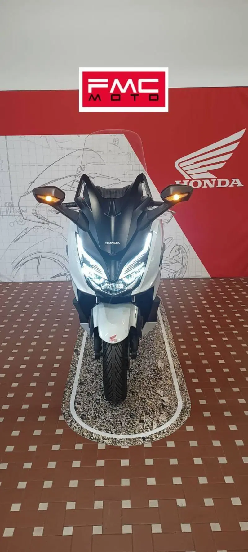 Honda Forza 350 (2022 - 24) (6)