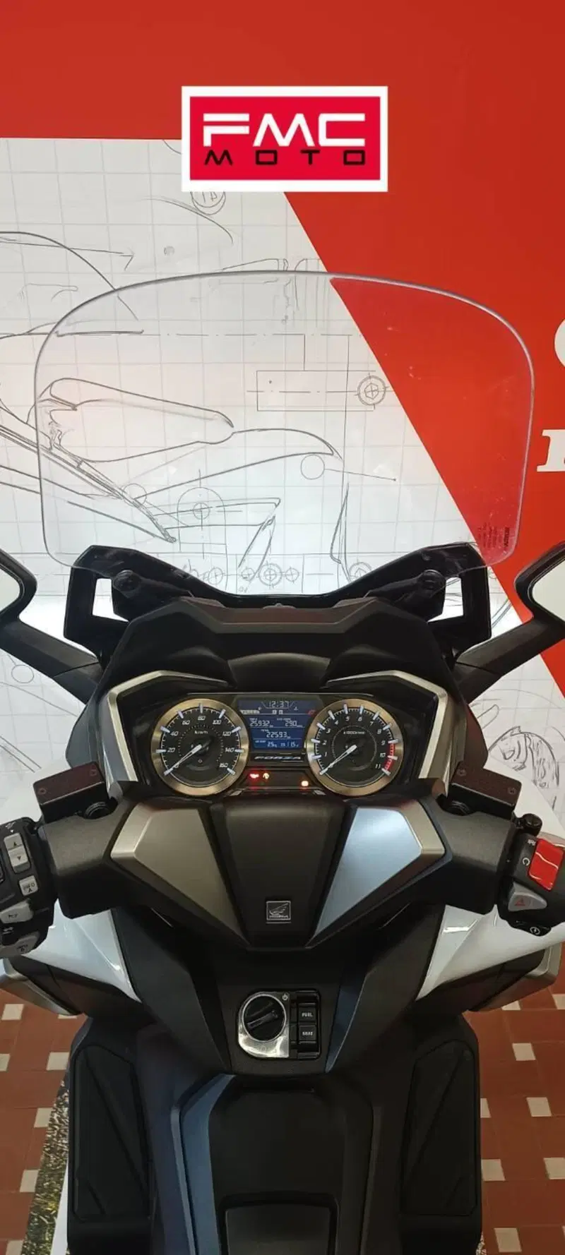 Honda Forza 350 (2022 - 24) (7)