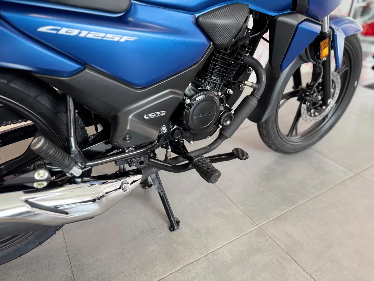 Honda CB 125 F (2021 - 25) (11)