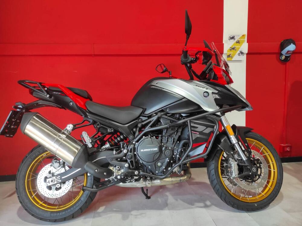 QJ Motor SRT 900 SX (2025)