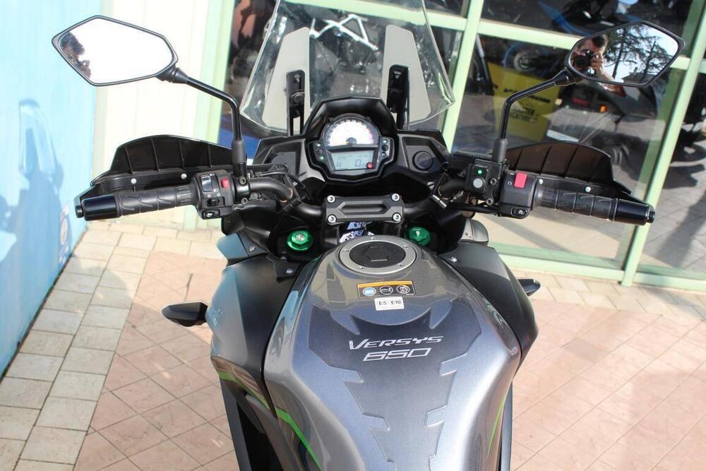 Kawasaki Versys 650 Grand Tourer (2017 - 20) (5)
