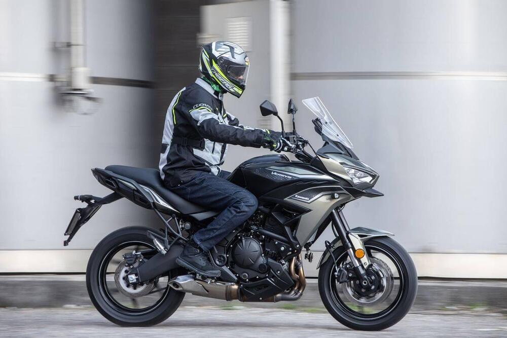 Kawasaki Versys 650 (2021 - 24) (3)