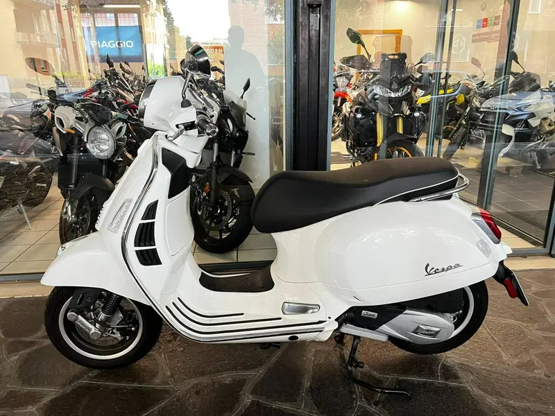 Vespa GTS 125 Super (2025 - 26)