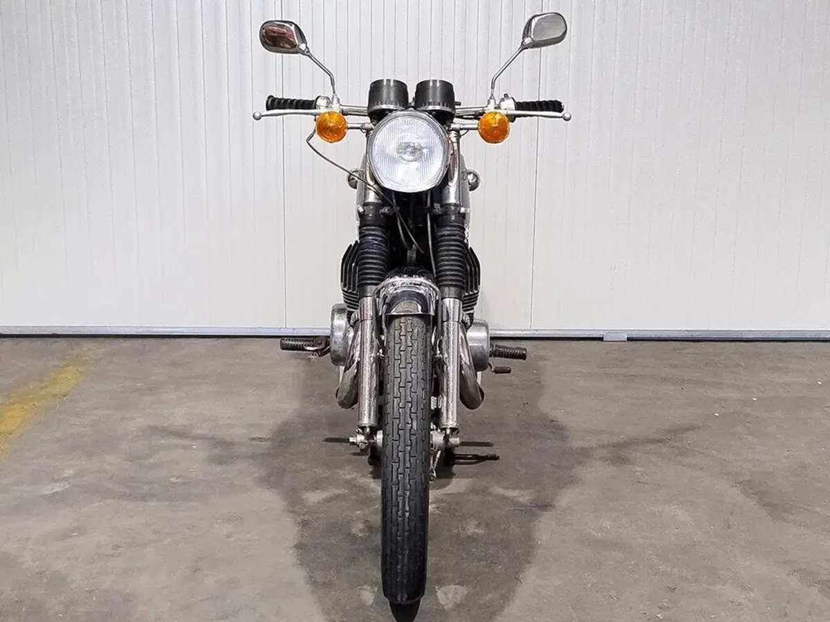 Suzuki Titan 500 (2)