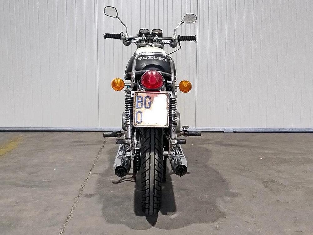 Suzuki Titan 500 (3)