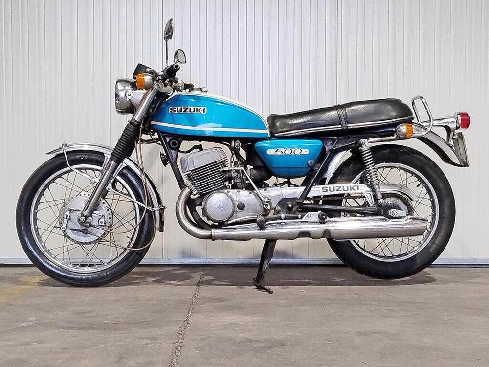 Suzuki Titan 500 (4)