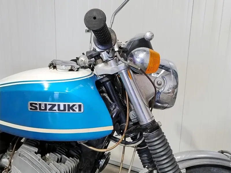 Suzuki Titan 500 (5)