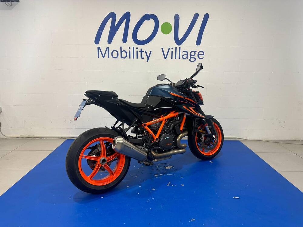 KTM 1290 Super Duke R (2022 - 23) (2)