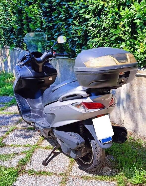 Suzuki Burgman UH 200 ABS (2014 - 16) (3)