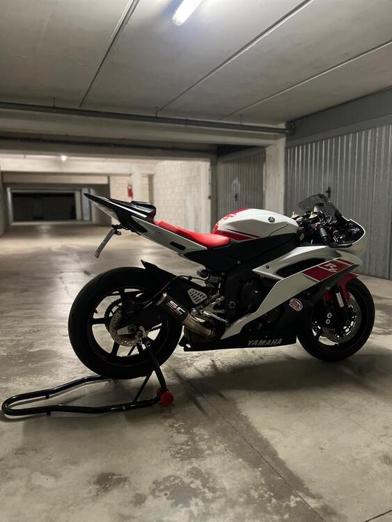 Yamaha YZF R6 (2008 - 09) (4)