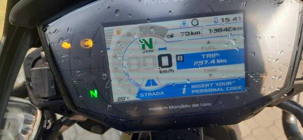 Moto Guzzi V85 TT Travel (2021 - 23) (3)