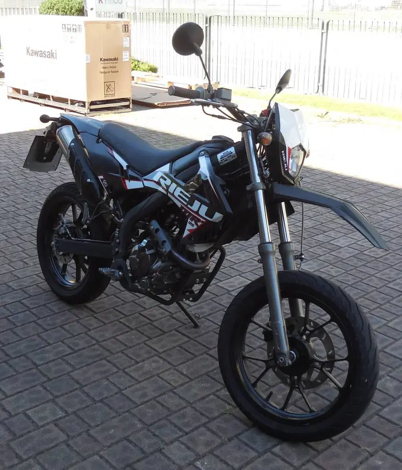 Rieju MRT 125 LC (2023 - 25) (2)