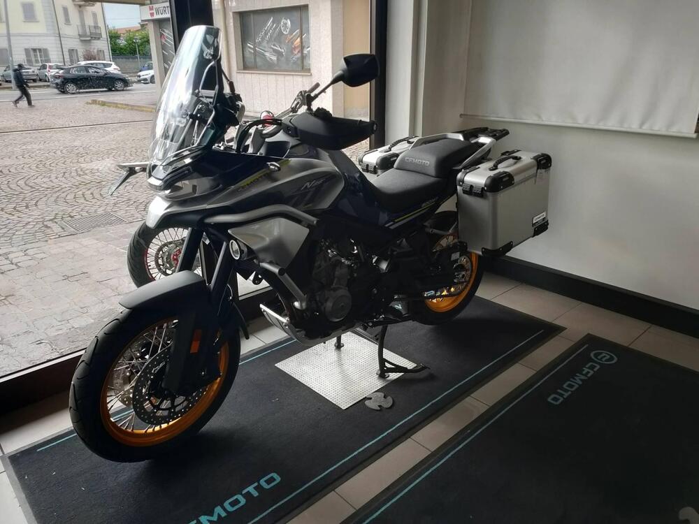 CFMOTO 800MT Explore (2023 - 25)