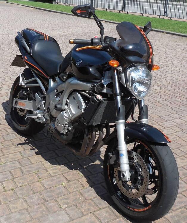 Yamaha FZ6 (2004 - 07) (4)