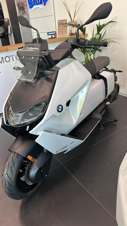 Bmw CE 04 (2021 - 25) (5)