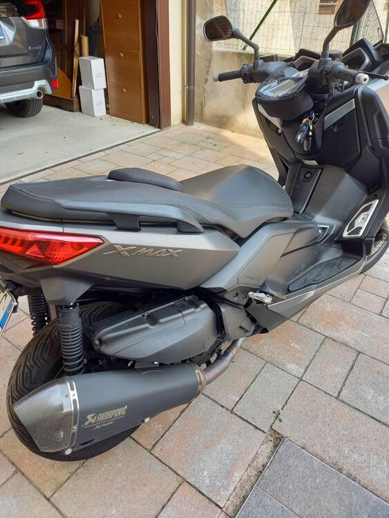 Yamaha X-Max 400 Momodesign (2014 - 16)