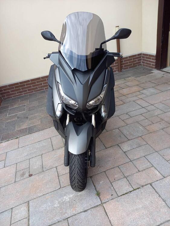 Yamaha X-Max 400 Momodesign (2014 - 16) (3)