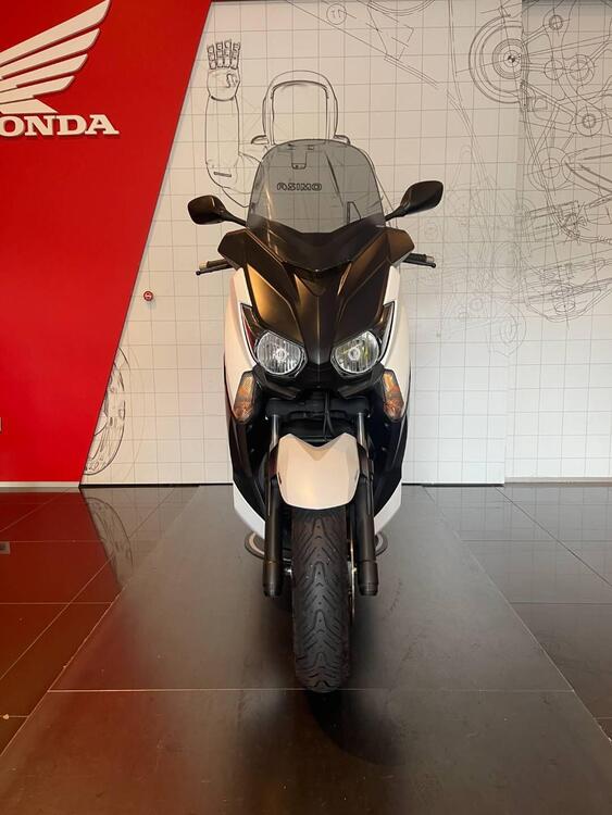 Yamaha X-Max 250 ABS (2014 - 16) (4)