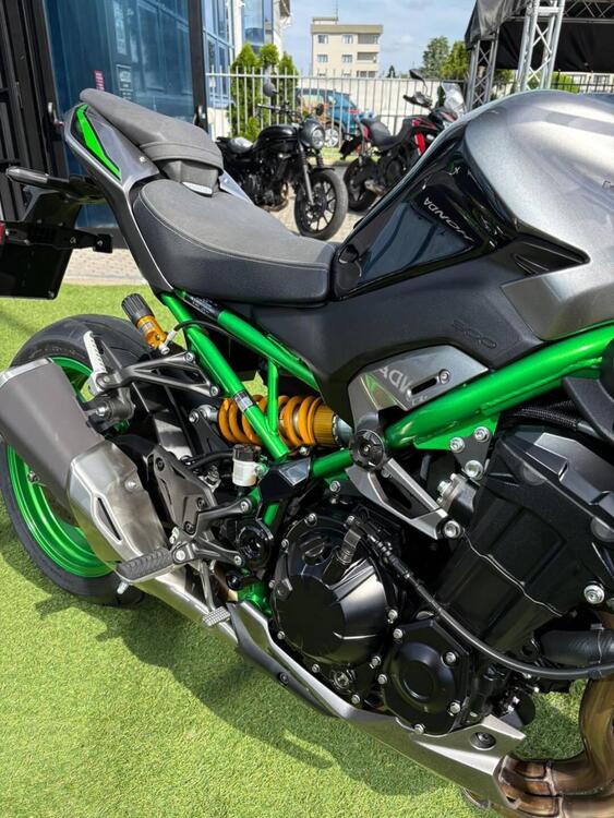Kawasaki Z 900 SE (2025 - 26) (2)