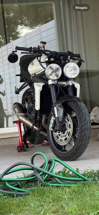 Triumph Street Triple R (2009 - 12) (3)
