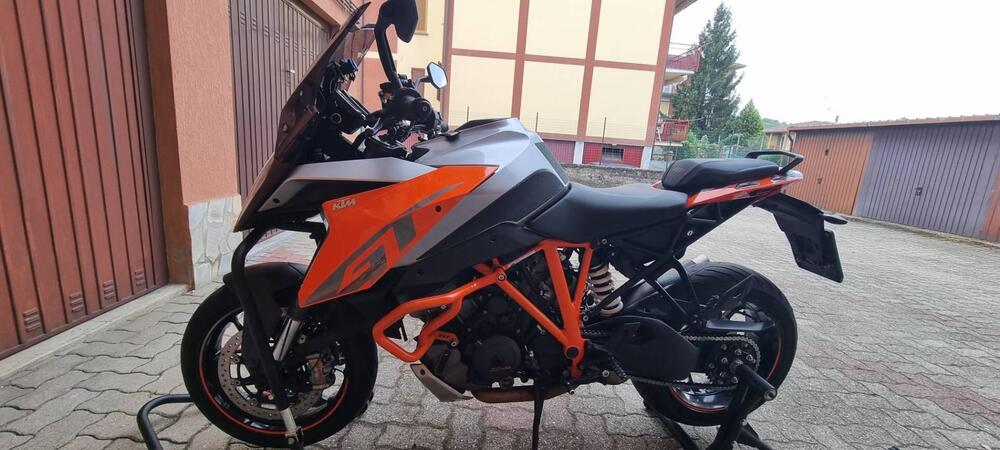 KTM 1290 Super Duke GT ABS (2016 - 18) (2)