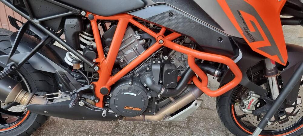 KTM 1290 Super Duke GT ABS (2016 - 18) (3)