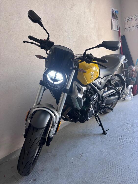 Voge Trofeo 350AC (2022 - 25) (5)