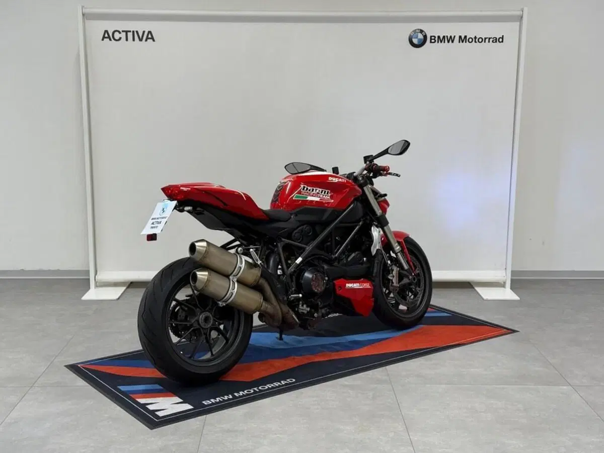 Ducati Streetfighter (2009 - 12) (6)