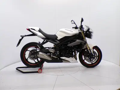 Triumph Street Triple ABS (2013 - 17) usata