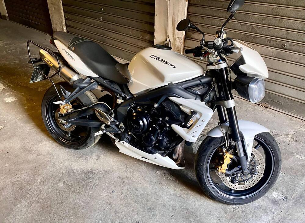 Triumph Street Triple R (2009 - 12) (4)