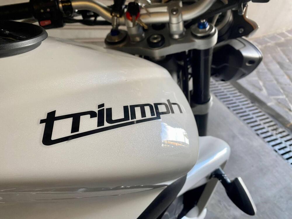 Triumph Street Triple R (2009 - 12)