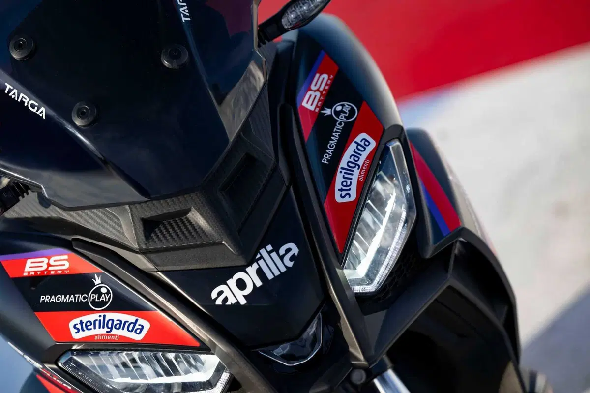 Aprilia SR GT Replica 2025 (3)