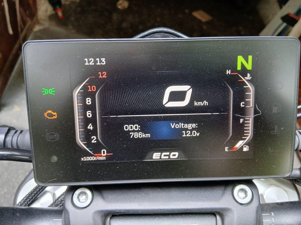 CFMOTO 300NK (2021 - 25) (2)