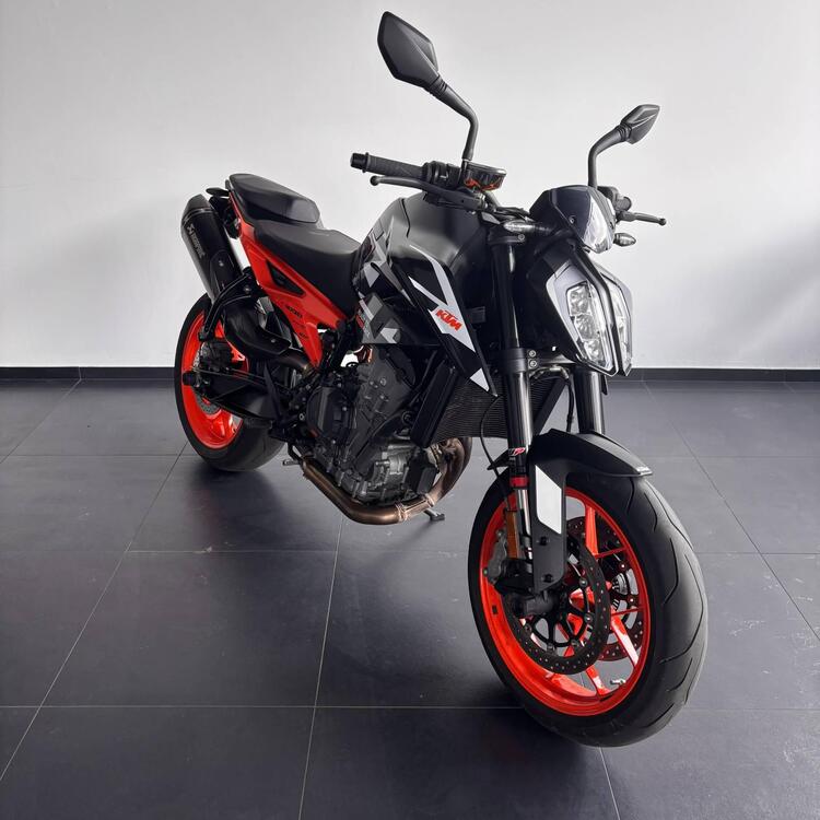 KTM 890 Duke GP (2022 - 23) (2)