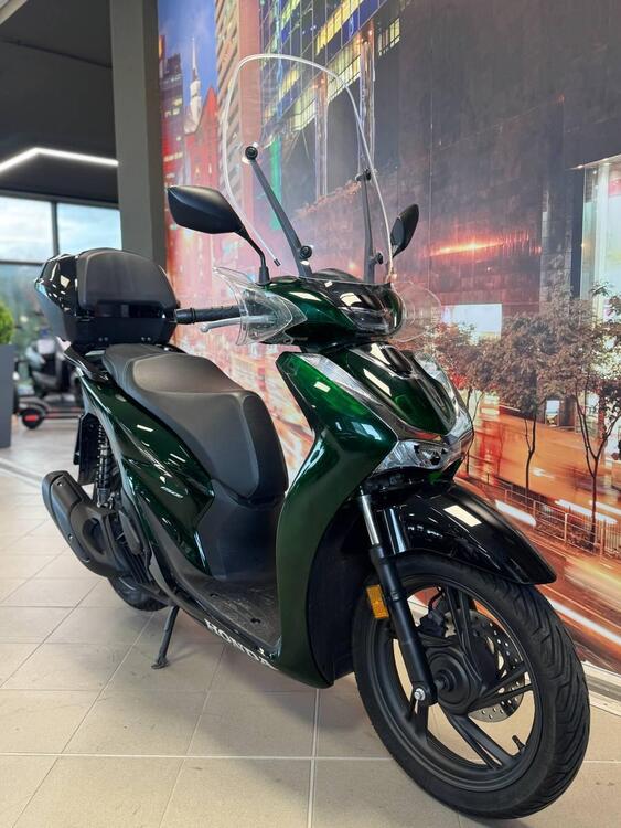 Honda SH 150i Vetro (2024 - 25) (2)