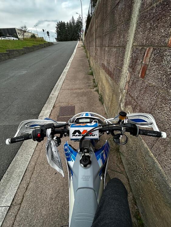 Tm Moto SMR 125 Fi 2T Replica Vandi (2023 - 24) (3)