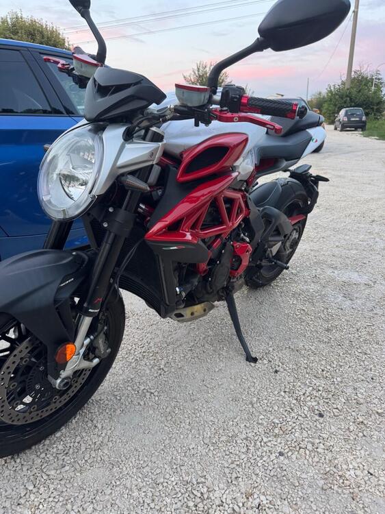 MV Agusta Brutale 800 EAS ABS (2016 - 19) (2)