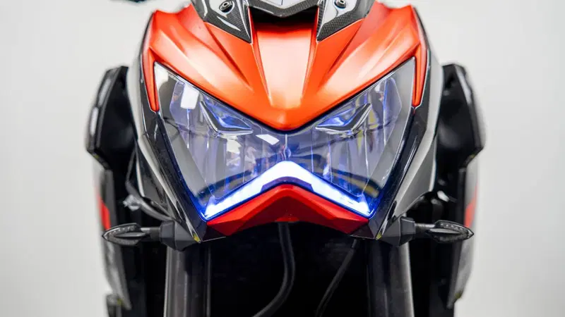 Kawasaki Z 800 e ABS (2012 - 16) (16)