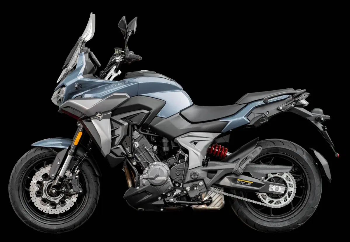 Cyclone RX650 (2025 - 26) (6)